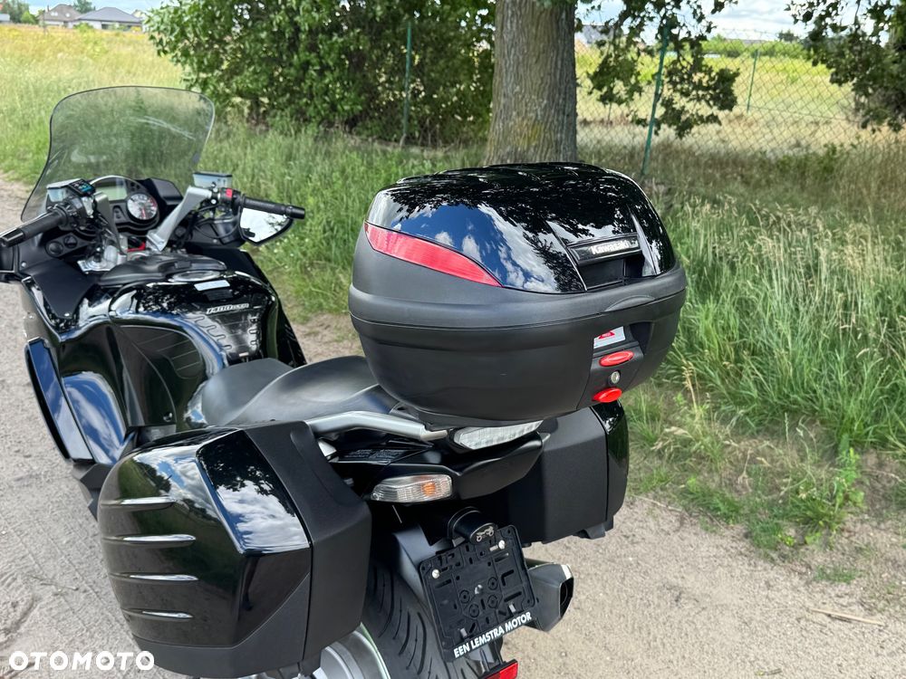 Kawasaki GTR - 13