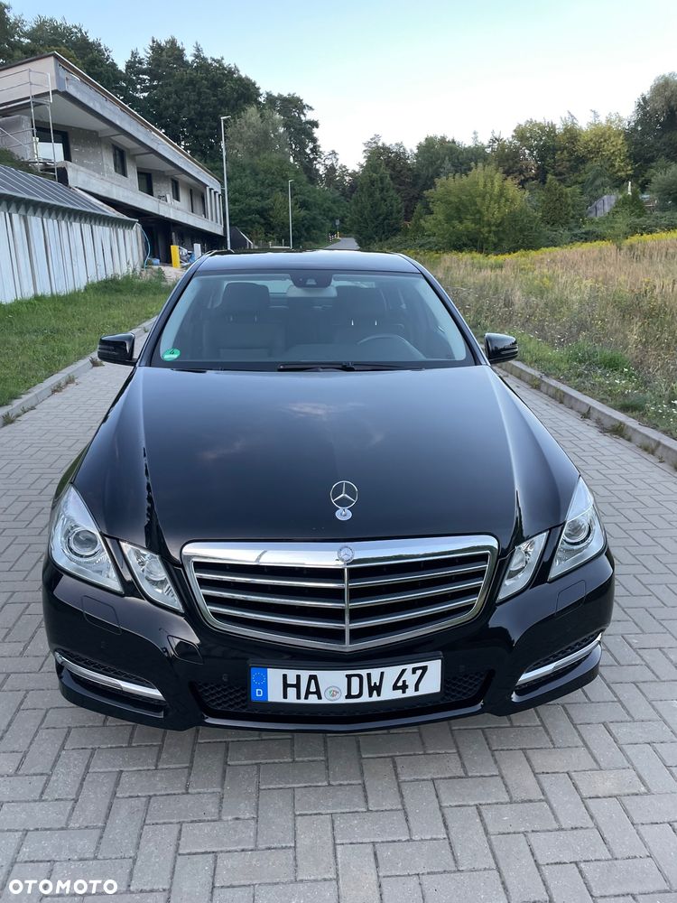 Mercedes-Benz Klasa E 200 CGI BlueEFFICIENCY 7G-TRONIC Avantgarde - 19