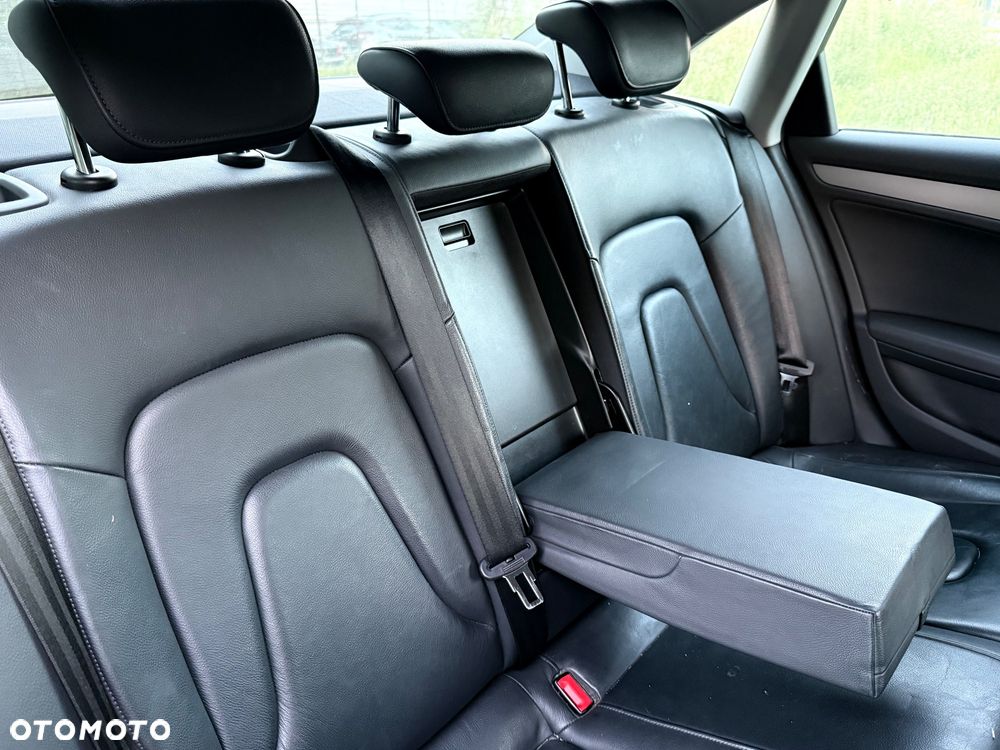 Audi A4 Limousine 2.0 TDI DPF multitronic Attraction - 32