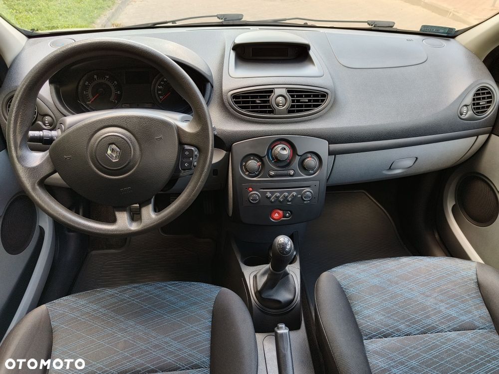 Renault Clio - 6