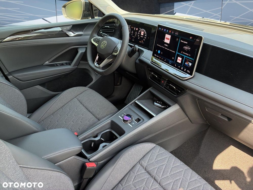 Volkswagen Tiguan - 26
