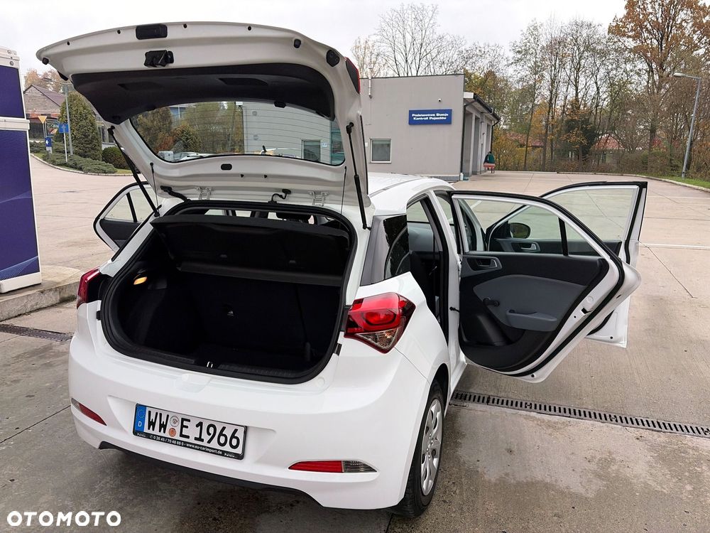 Hyundai i20 1.2 Select - 8