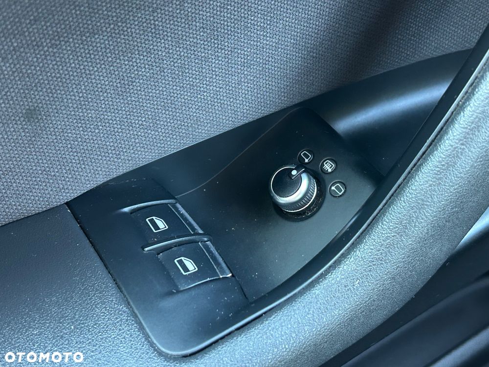 Audi A3 3-drzwiowe 1.6 TDI Attraction - 35