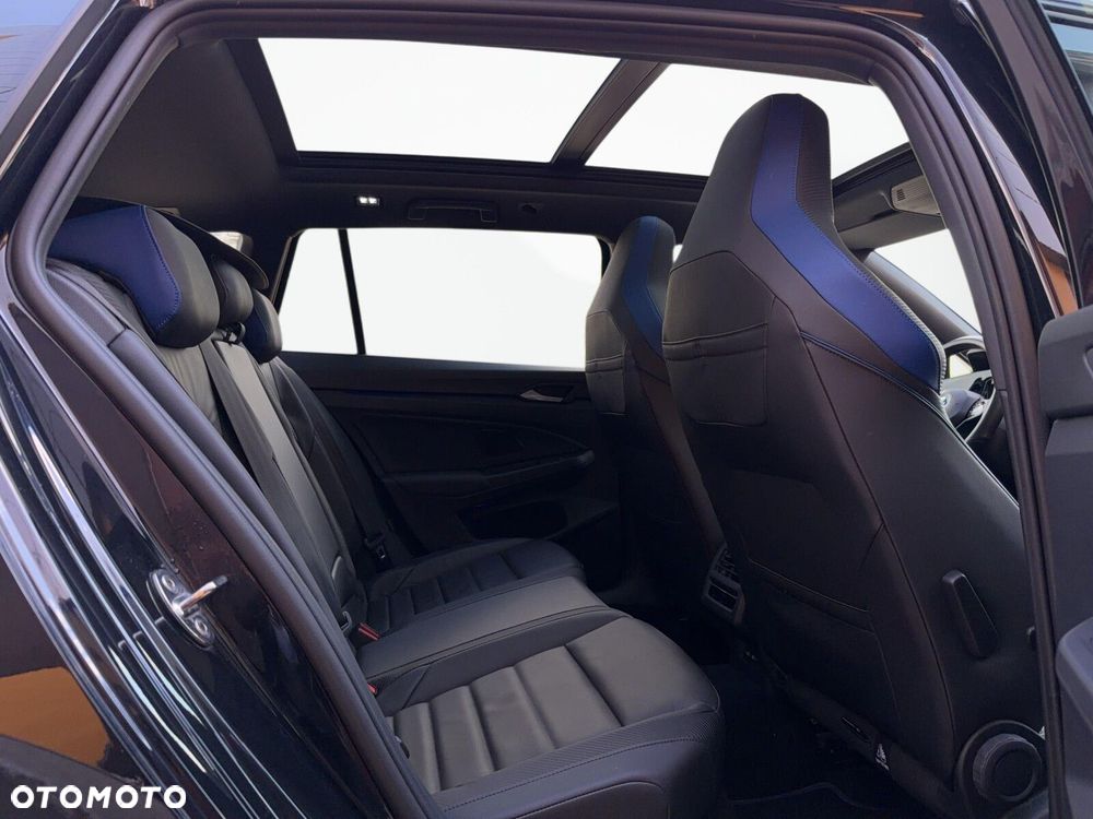 Volkswagen Golf Variant - 15