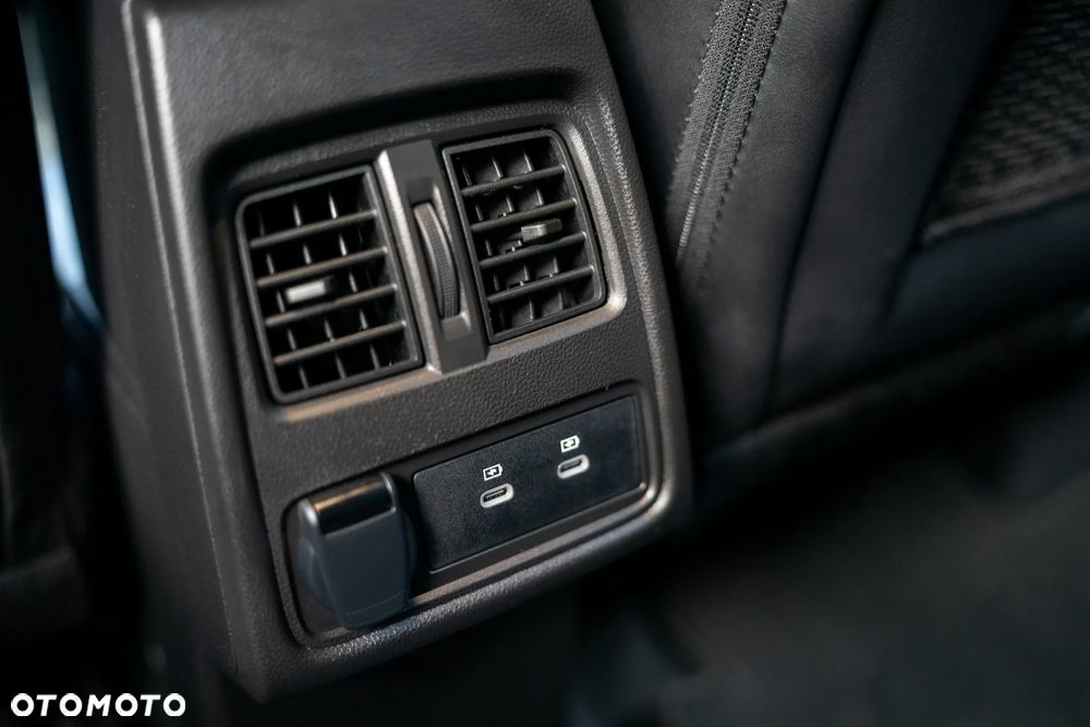Renault Captur TCe Mild Hybrid 160 EDC TECHNO - 30