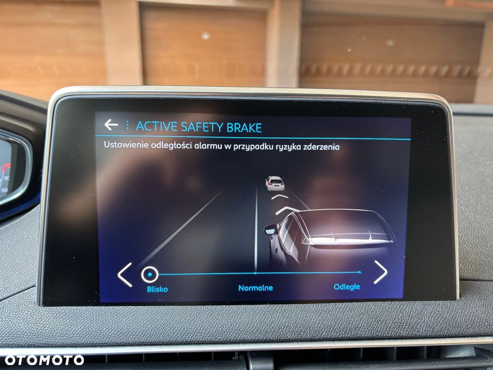 Peugeot 3008 PureTech 130 Stop & Start EAT6 Allure - 23