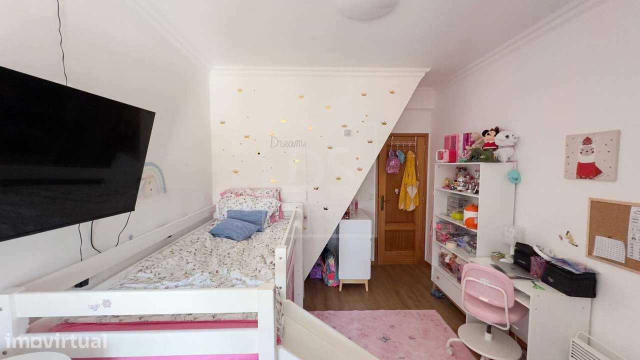 Moradia T3+1 com Vista Mar em Condomínio Fechado com Piscina e Garagem - Grande imagem: 4/29