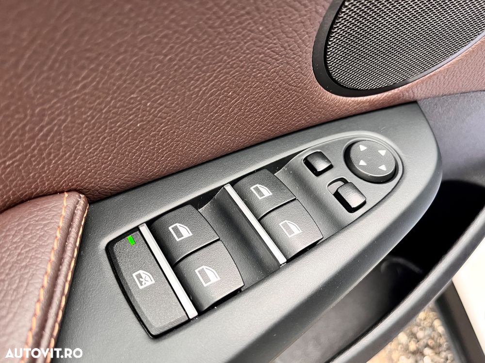 BMW X3 xDrive20d AT xLine - 25