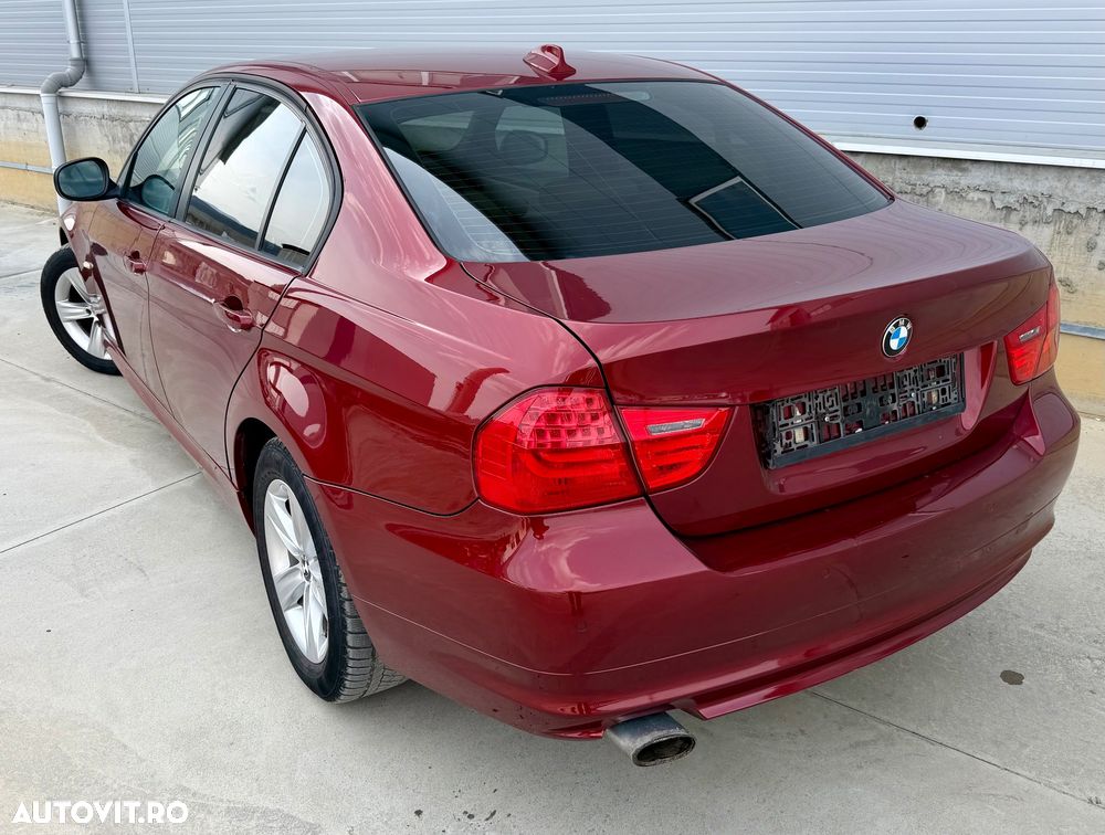 BMW Seria 3 320d DPF Blue Performance Edition Sport - 15