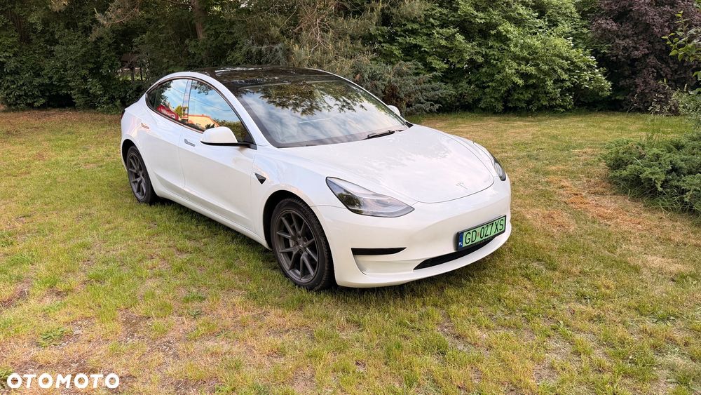 Tesla Model 3 Standard Range Plus - 1