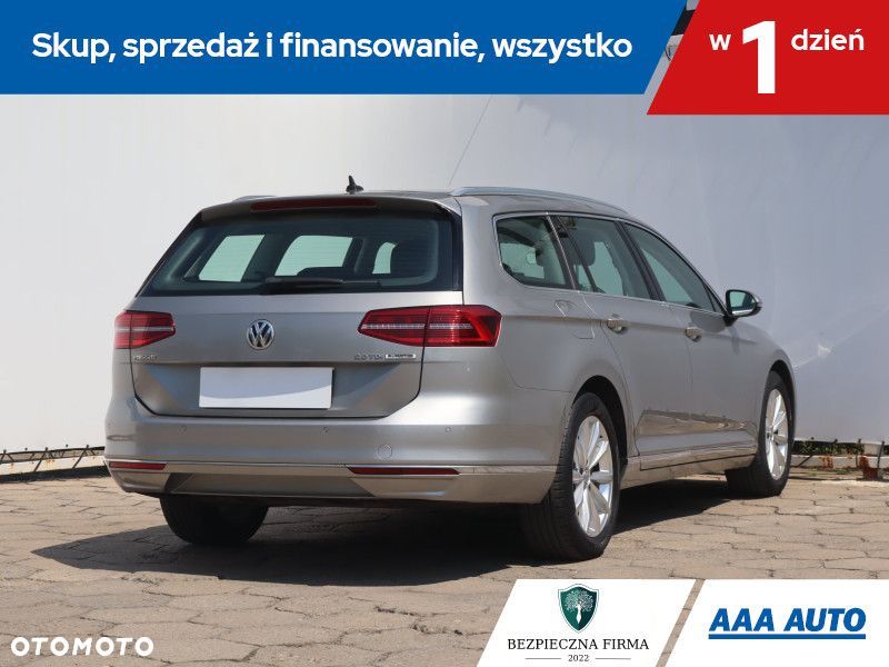 Volkswagen Passat Variant - 7