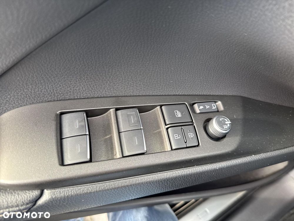 Toyota Camry 2.5 Hybrid Prestige CVT - 22