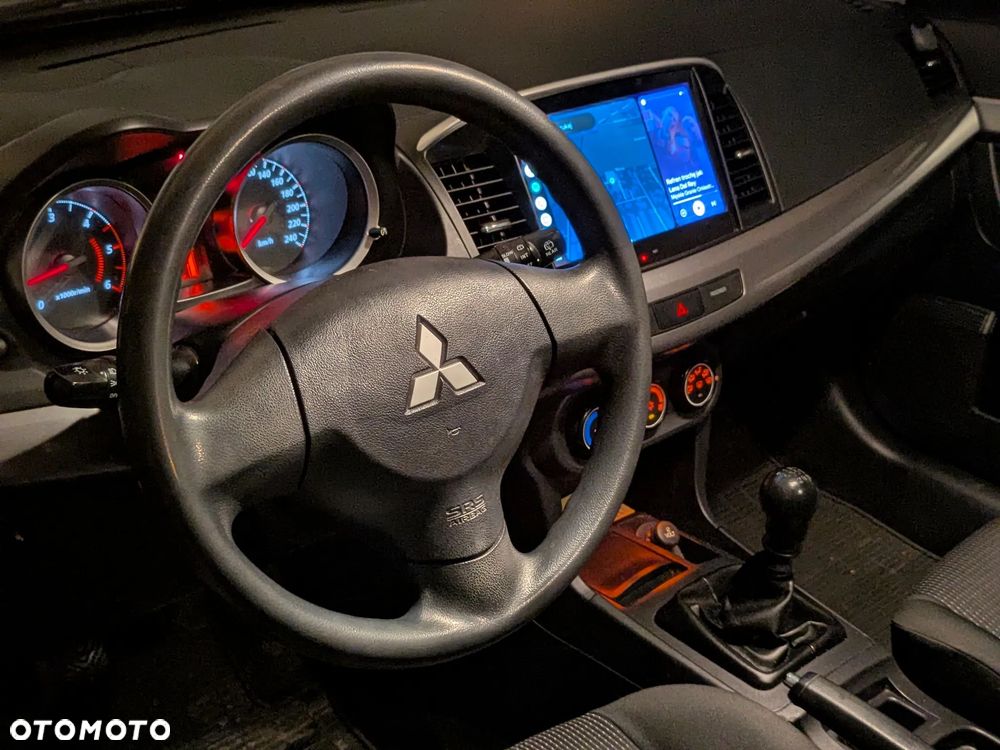 Mitsubishi Lancer - 8