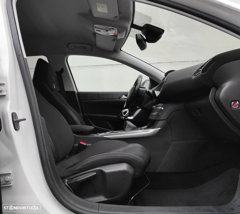 Peugeot 308 1.6 e-HDi Allure - 22