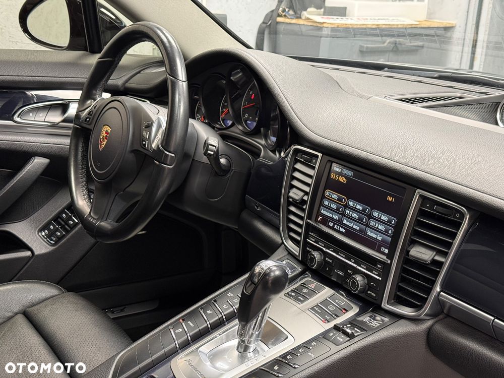 Porsche Panamera - 11