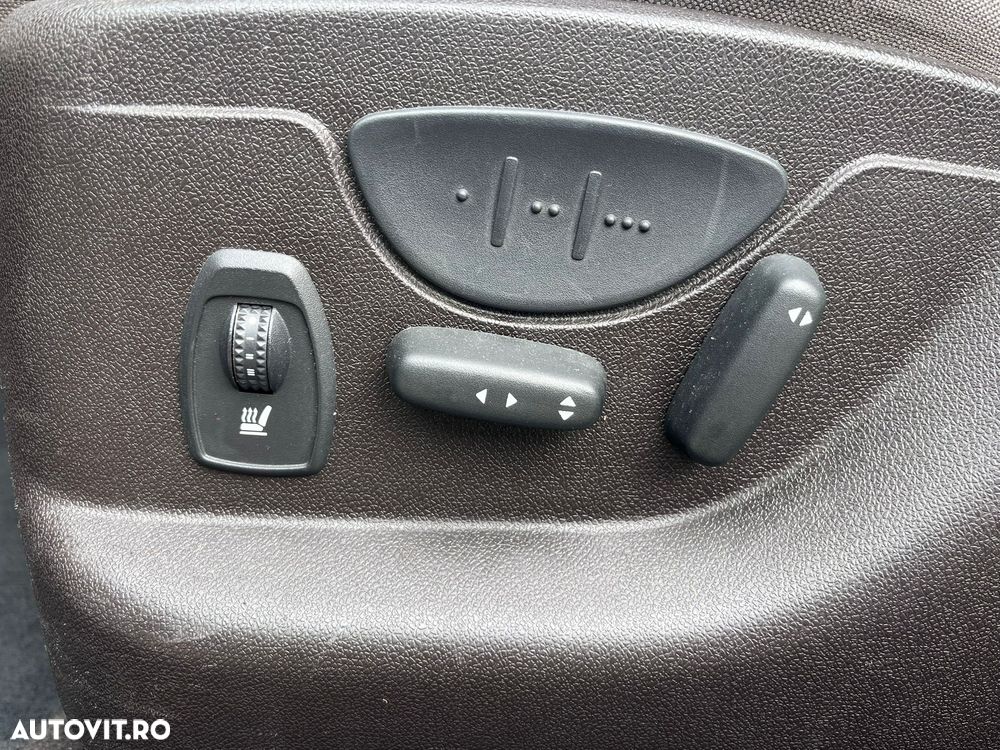 Renault Grand Scenic - 9