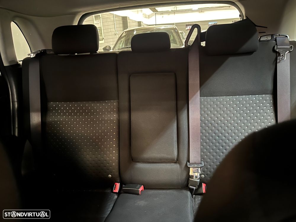 Mitsubishi ASX 1.6 Intense - 32