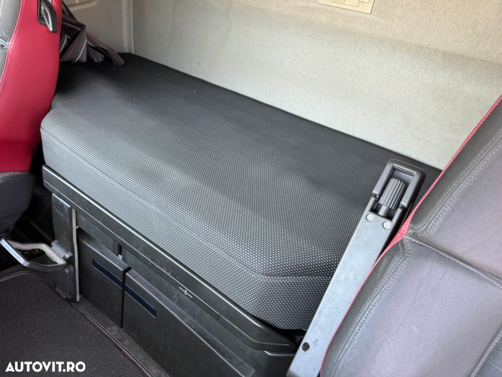 Volvo FH 460 mega, ISave, clima stationara, G2V2, finantare - 9