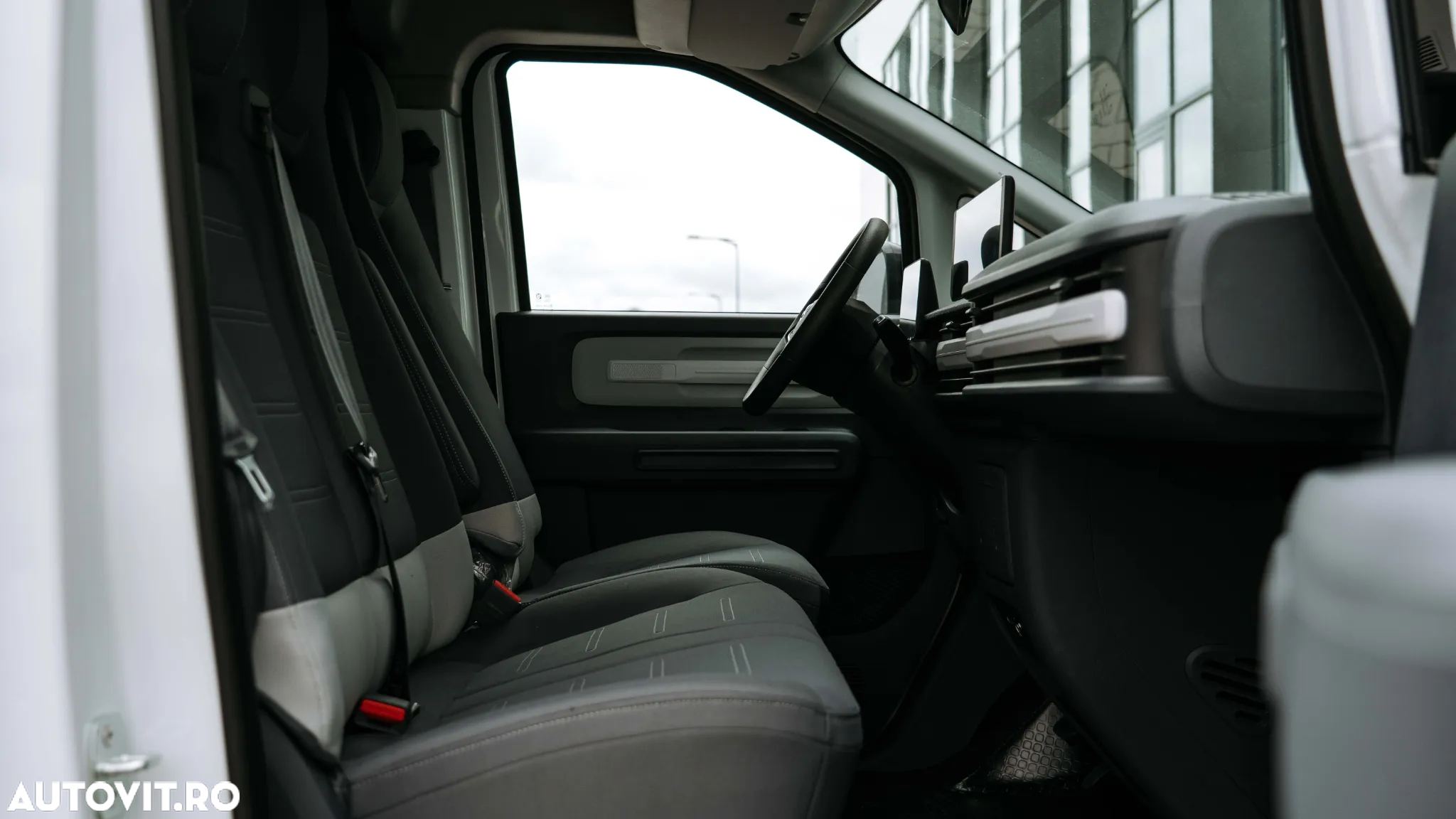 Maxus eDELIVER 5 - 22