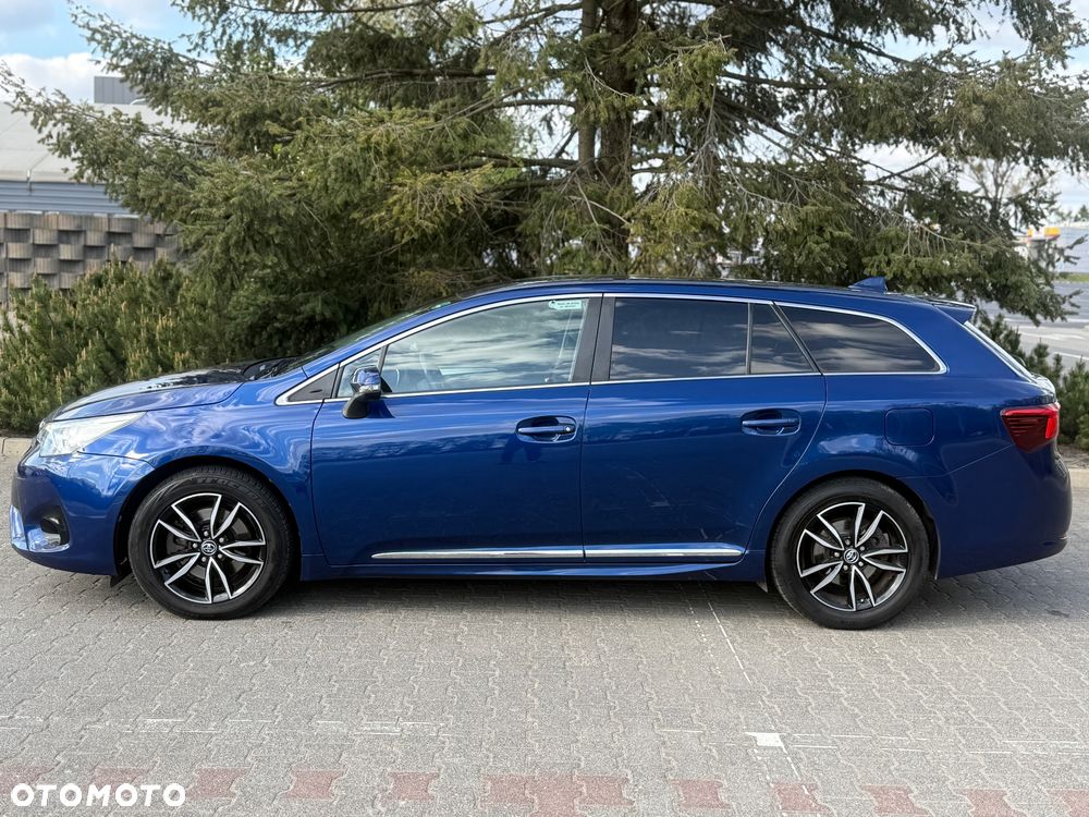 Toyota Avensis 2.0 D-4D Prestige - 8