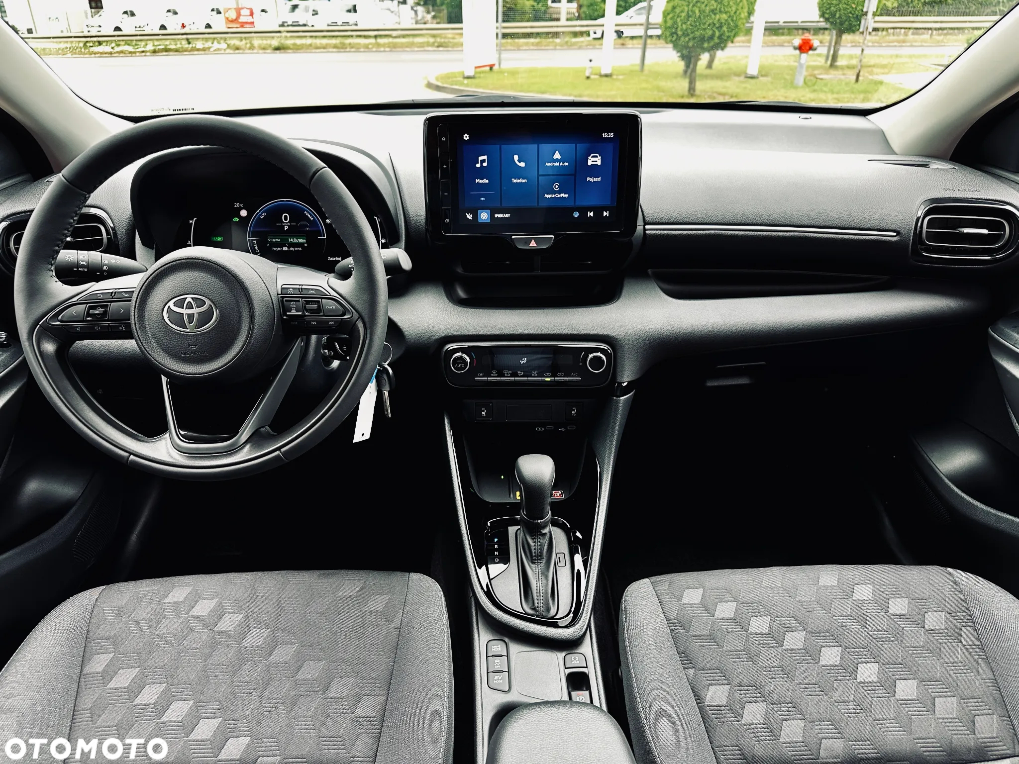 Toyota Yaris Hybrid 1.5 Style - 15