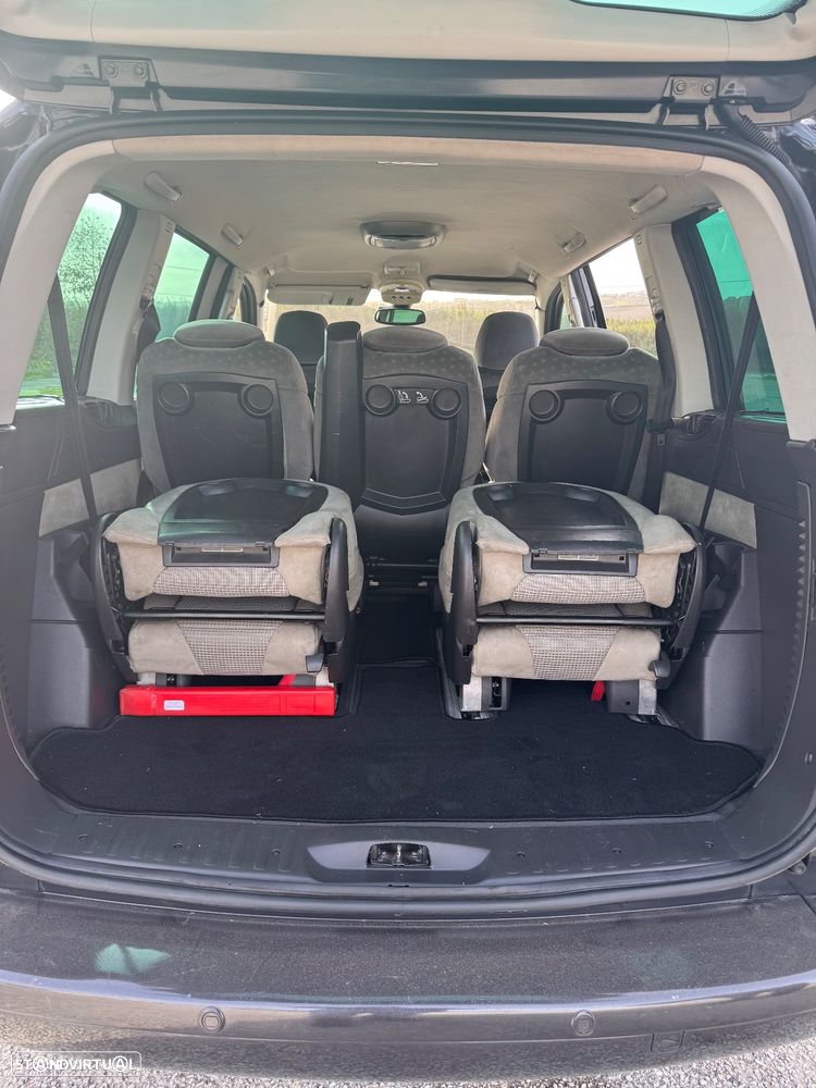 Peugeot 807 2.2 HDi Navteq - 18