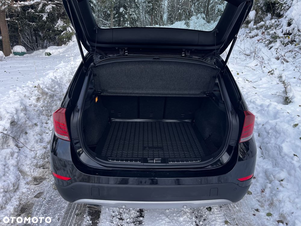 BMW X1 xDrive18d Sport Line - 17