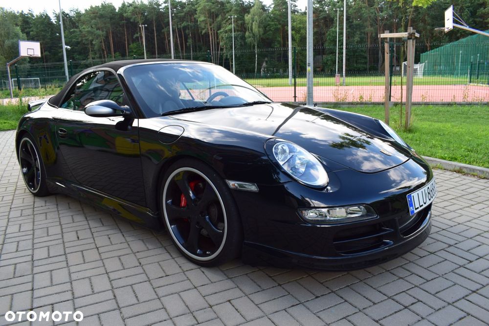 Porsche 911 Carrera 4 S - 4