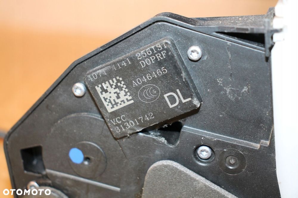 ZAMEK DRZWI LEWY TYŁ LEWY TYLNY VOLVO V60/S60/V60CC 31301742 6 PIN - 2