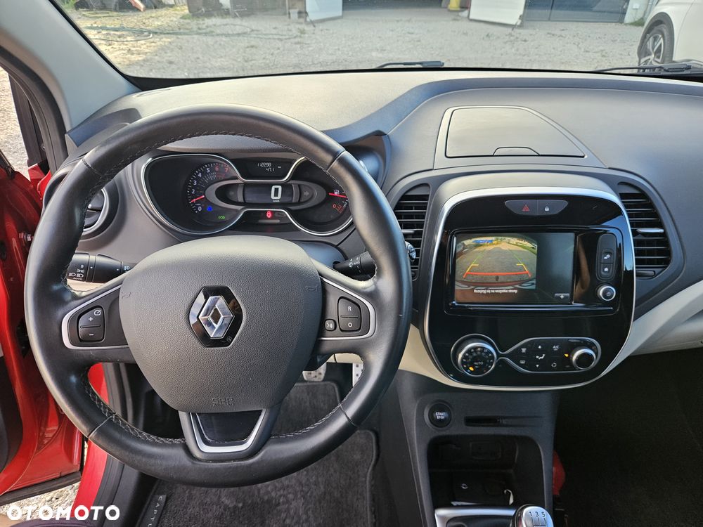 Renault Captur (ENERGY) TCe 90 BOSE EDITION - 38