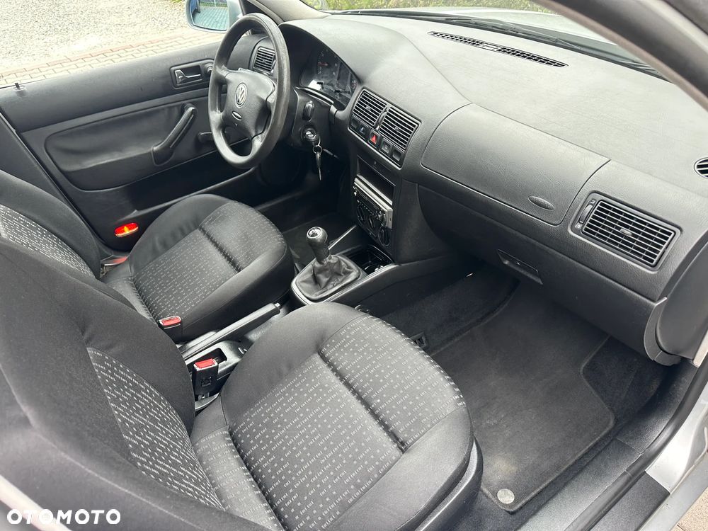 Volkswagen Golf 1.6 Basis - 11