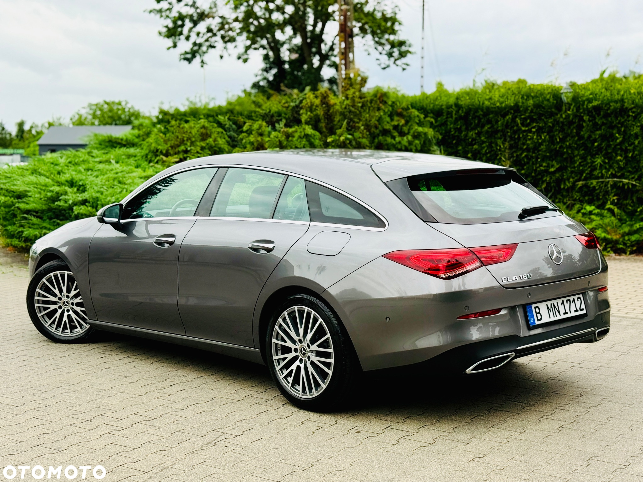 Mercedes-Benz CLA - 32