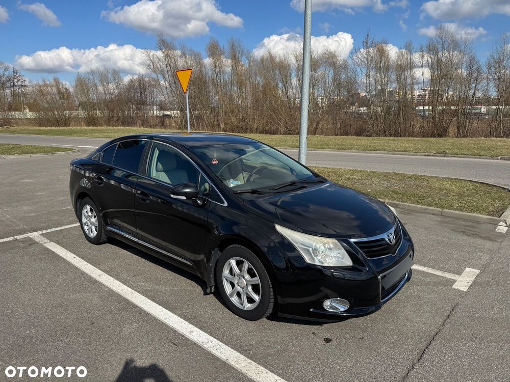 Toyota Avensis 2.0 D-4D - 13