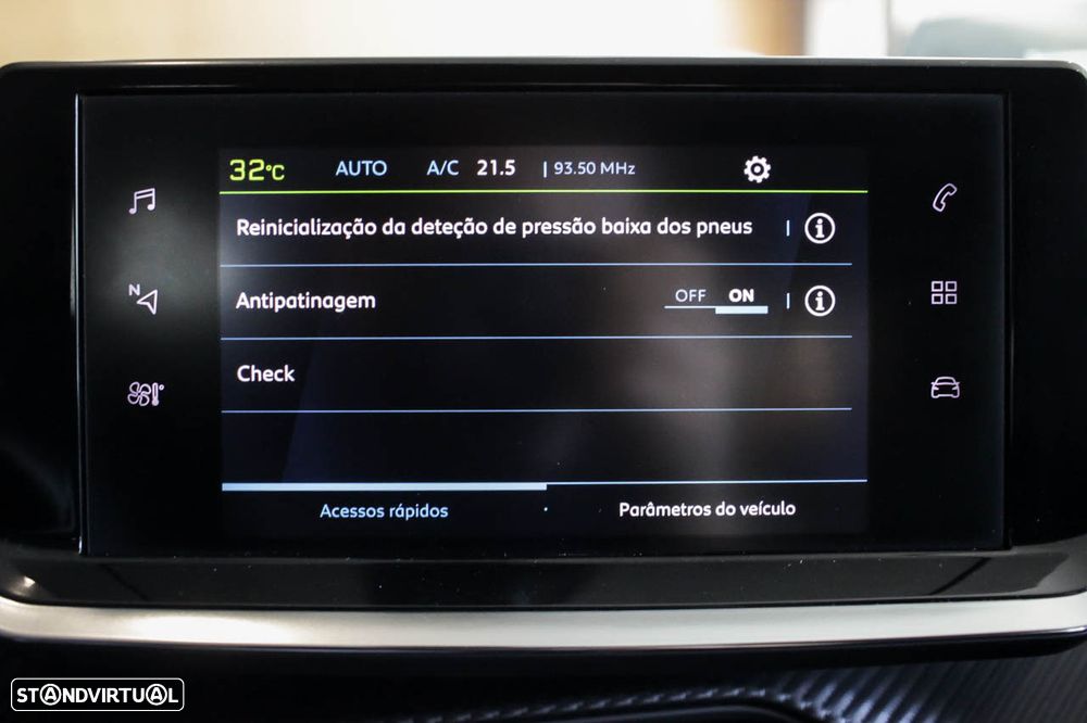Peugeot e-208 Active Pack - 27