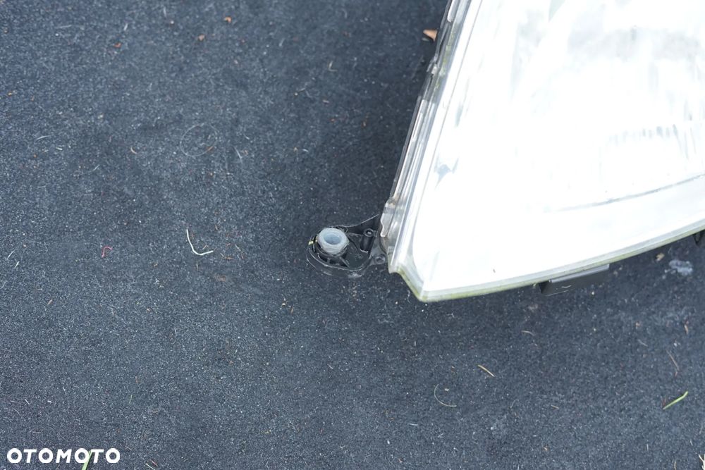 Lampa przód przednia lewa Citroen Nemo Anglik - 2