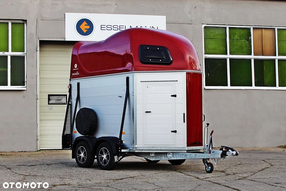 Esselmann przyczepa do przewozu zwierząt z siodlarnią - 3