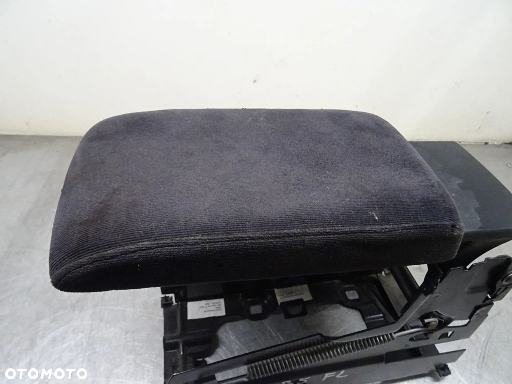 PASSAT B5 FL SEDAN 1.9TDI PODŁOKIETNIK - 2