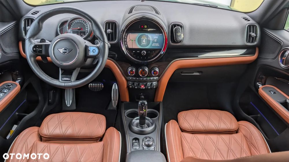 MINI John Cooper Works ALL4 sport - 8