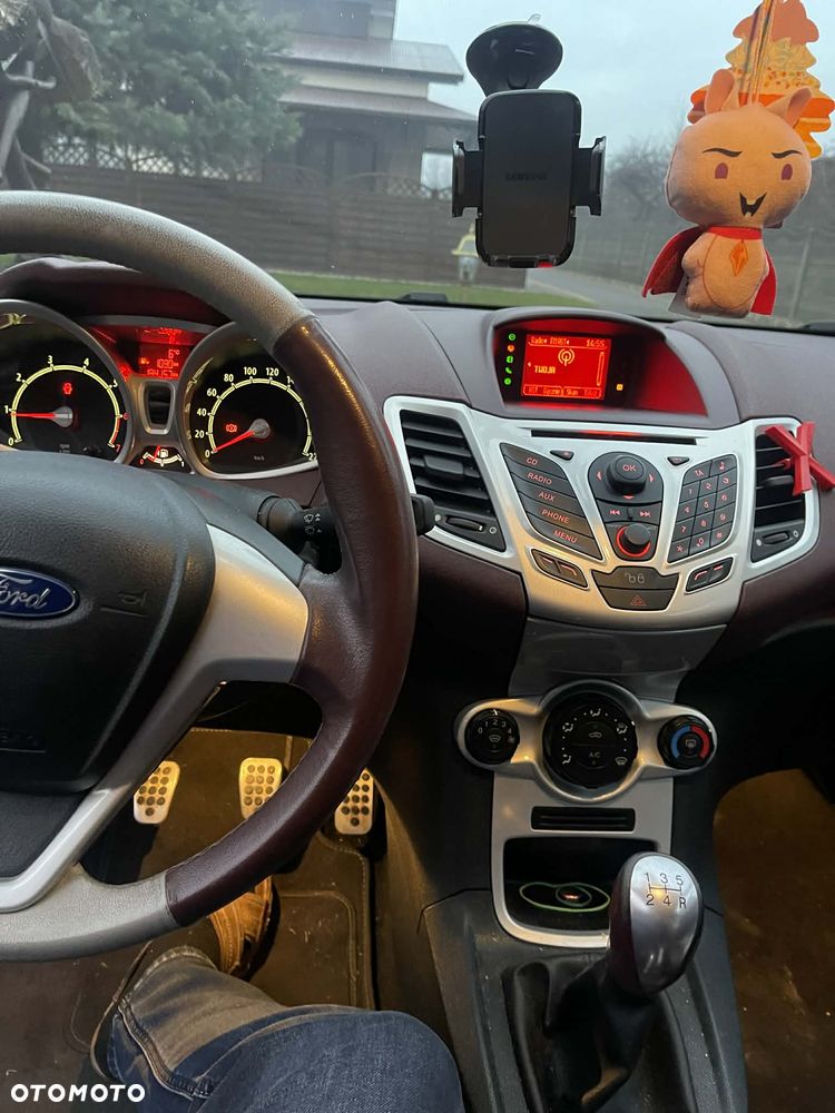 Ford Fiesta 1.6 Ti-VCT Titanium - 11