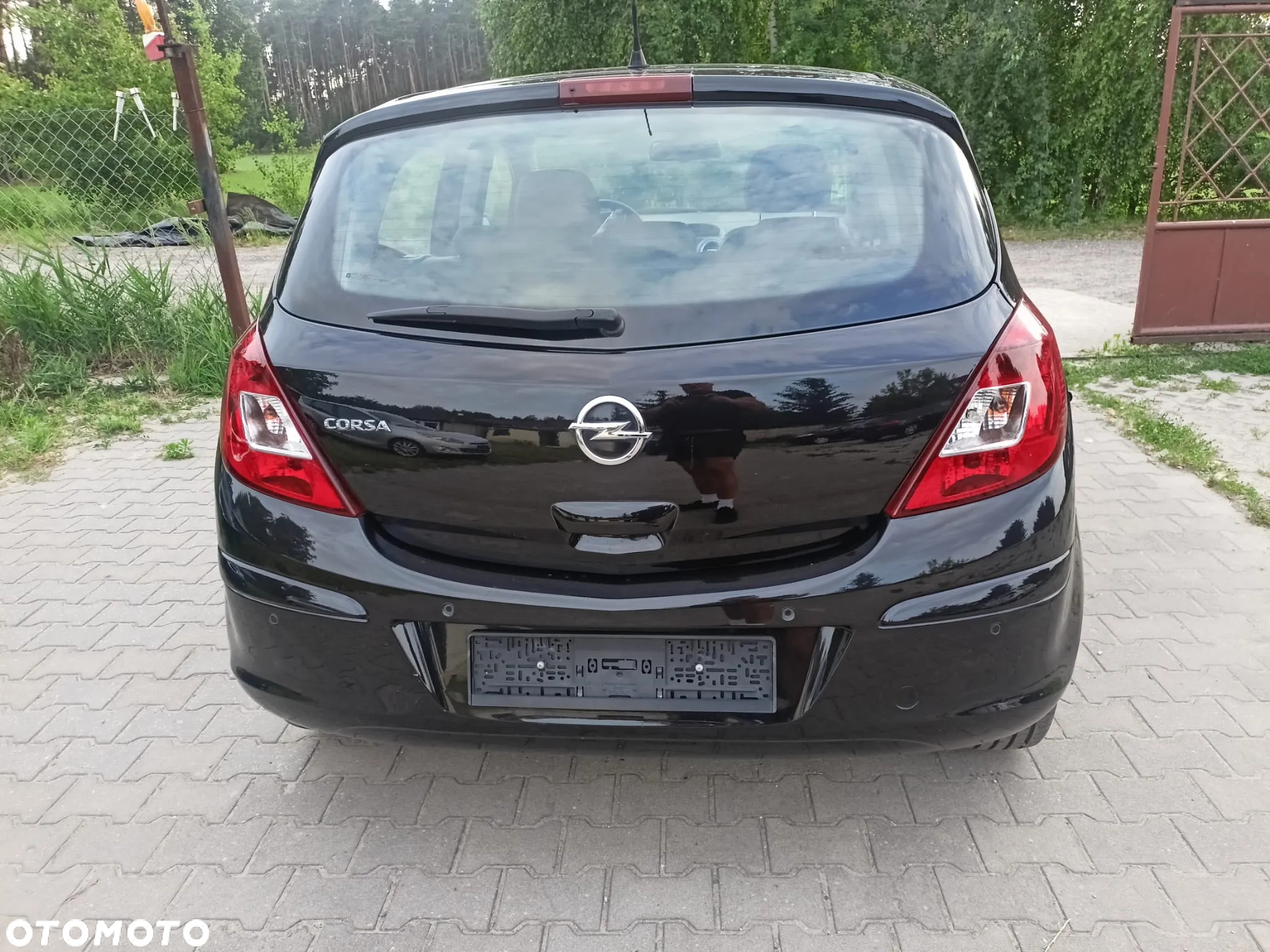 Opel Corsa 1.4 16V Cosmo - 15
