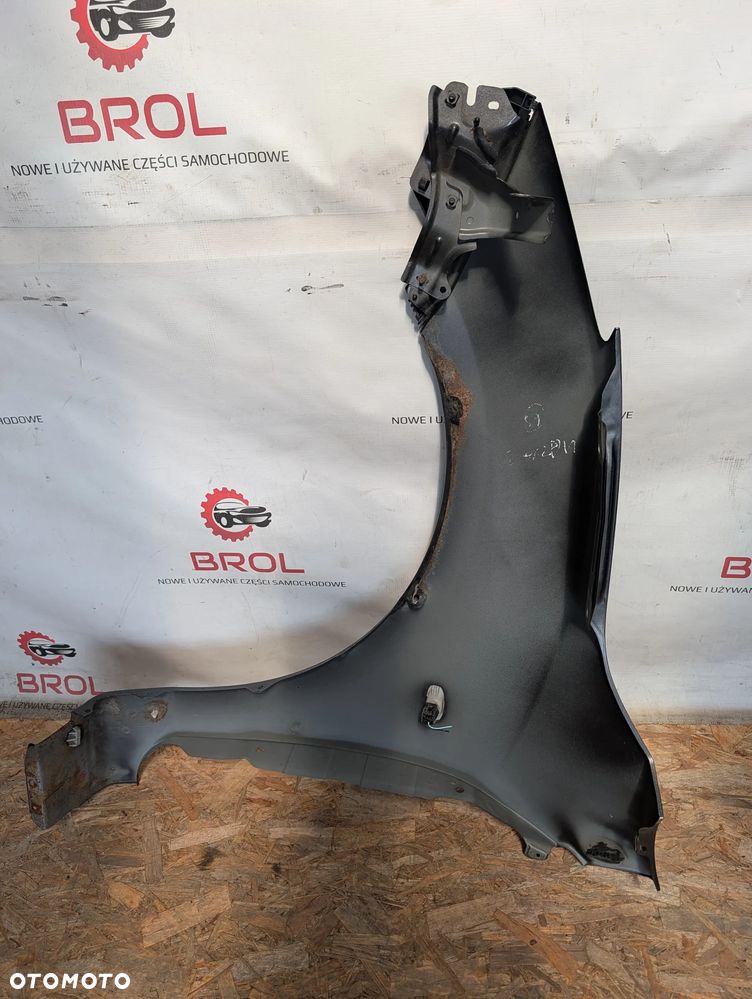 BŁOTNIK PRZEDNI PRAWY MAZDA 3 BL 09- - 5