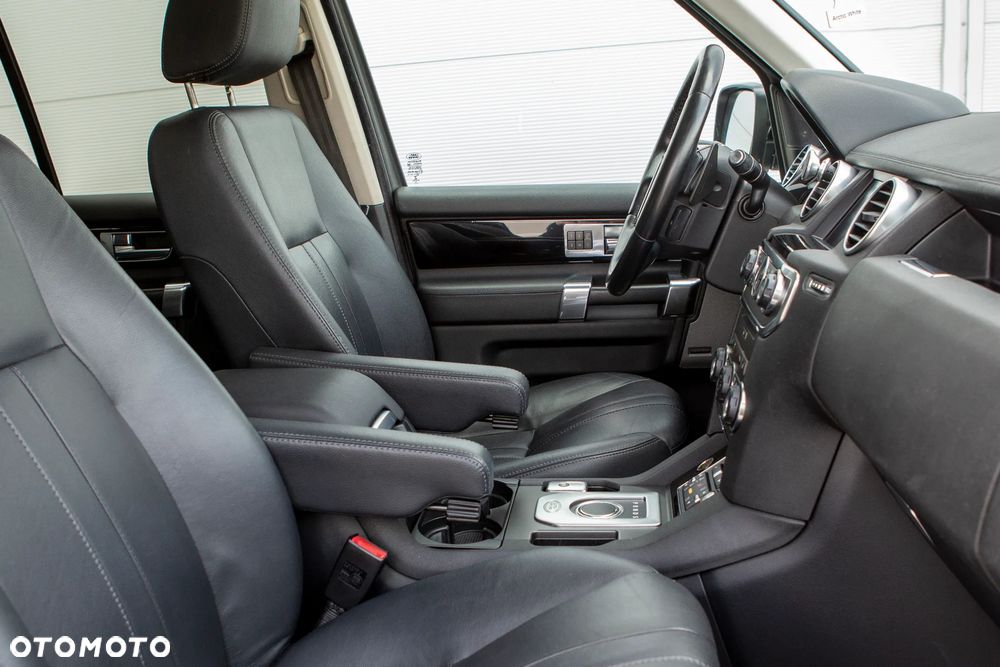 Land Rover Discovery 3.0 SD V6 HSE - 22