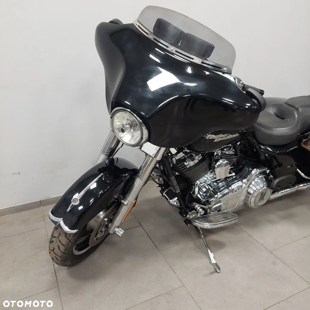 Harley-Davidson Touring Street Glide - 9