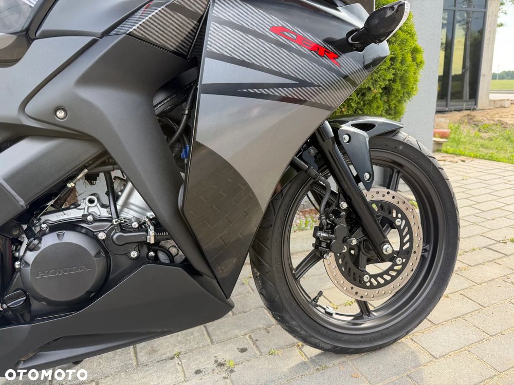 Honda CBR - 17