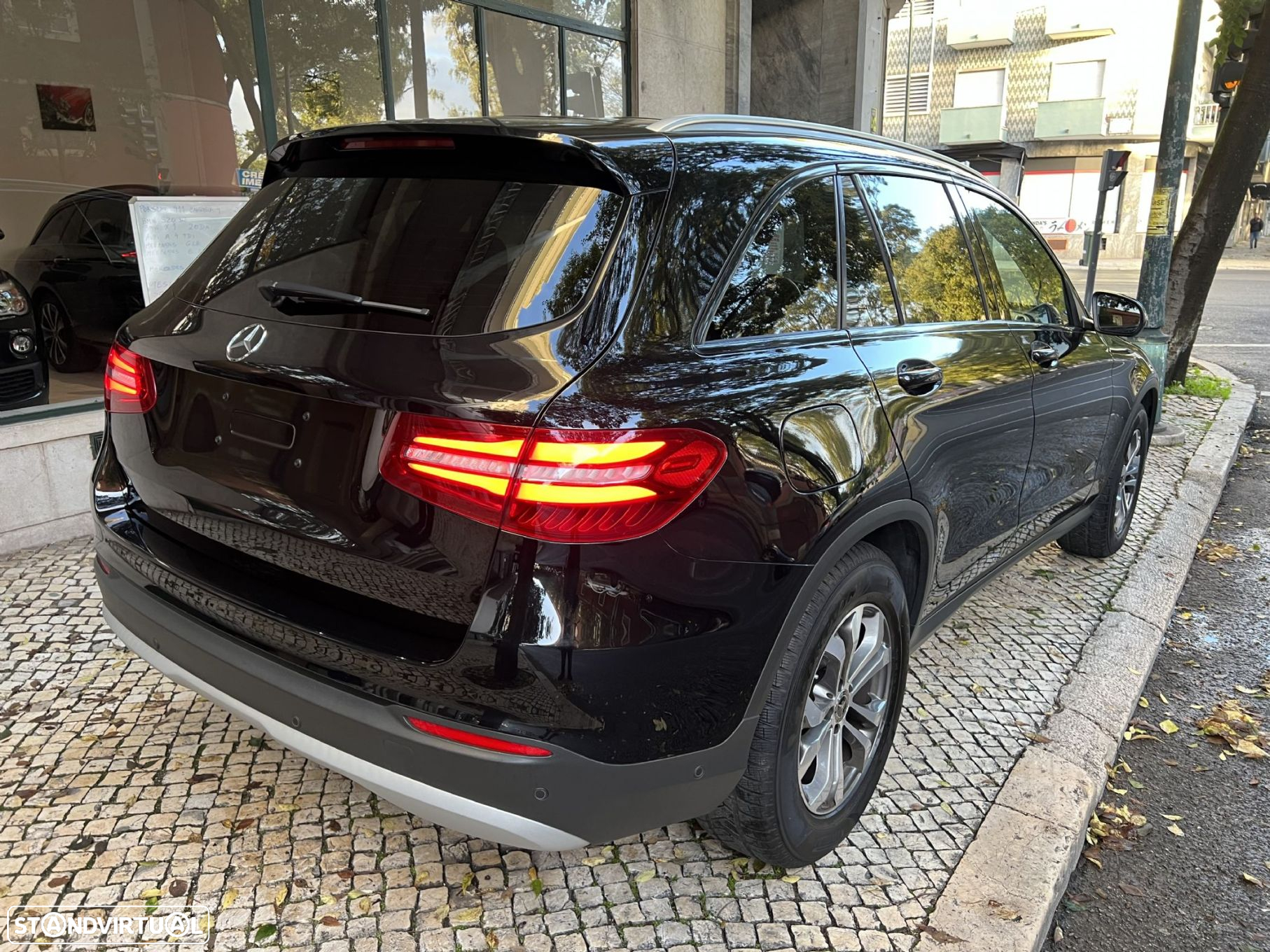 Mercedes-Benz GLC 220 - 23