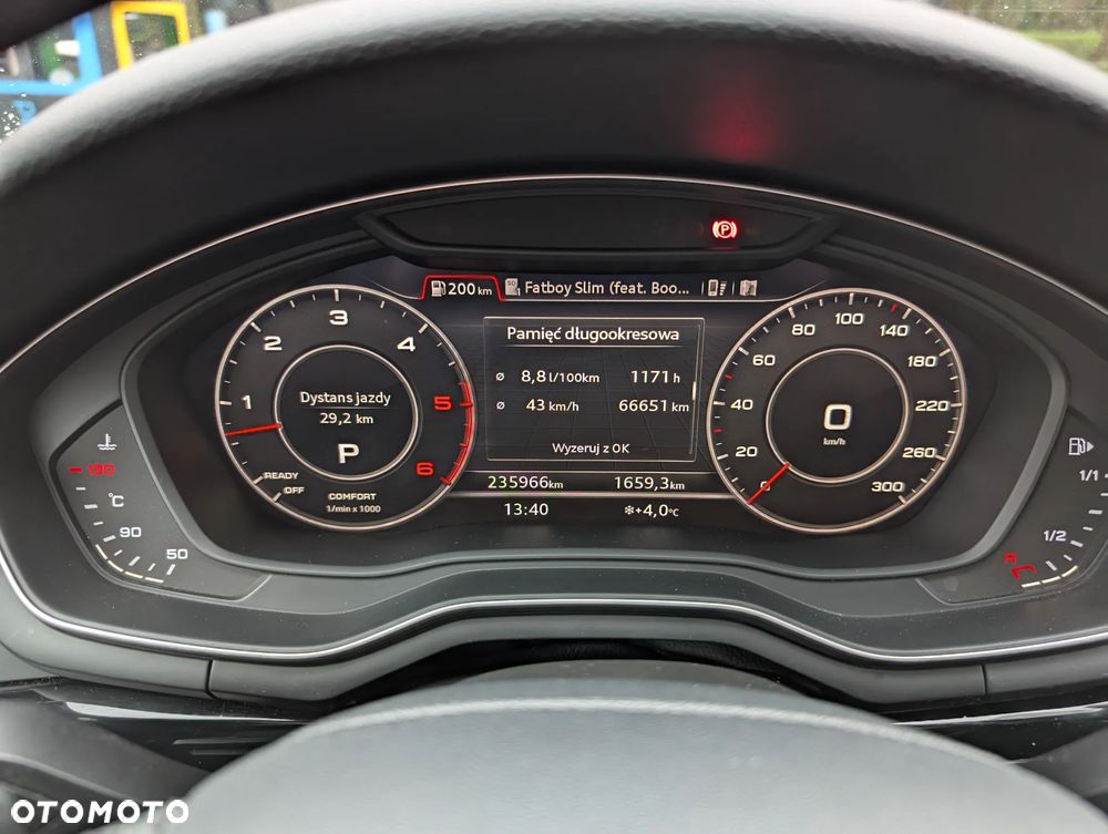 Audi A4 Limousine - 12