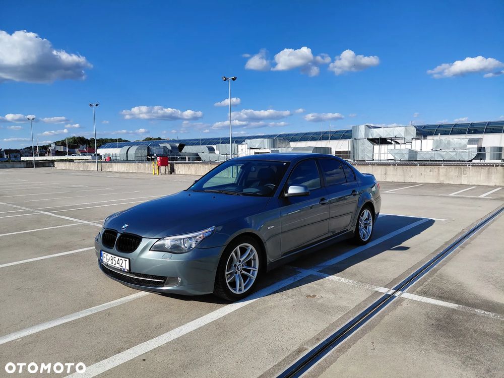 BMW Seria 5 520d Edition Sport - 1