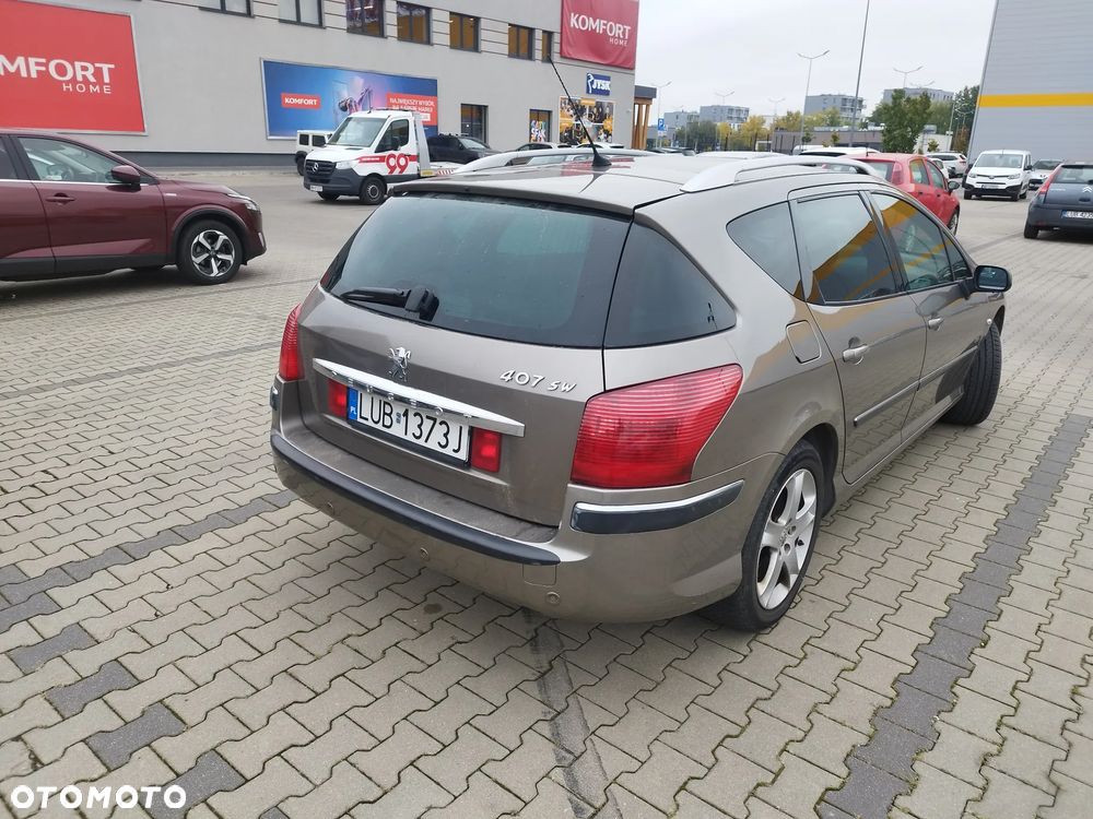 Peugeot 407 2.0 HDI Premium navtech gama - 5