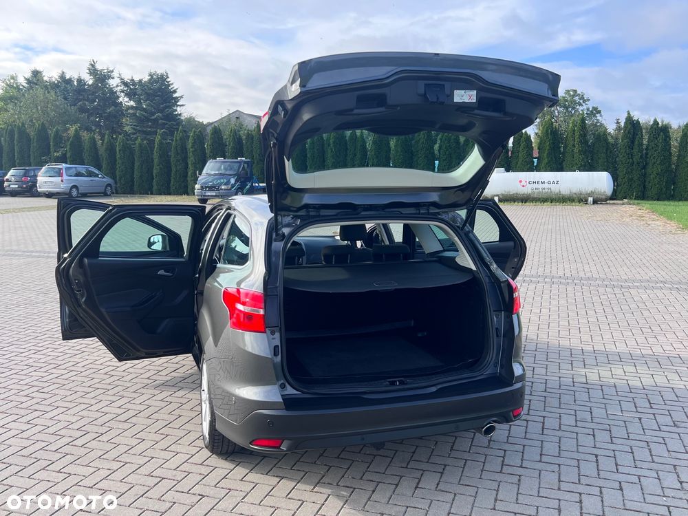 Ford Focus 2.0 TDCi Titanium ASS - 13