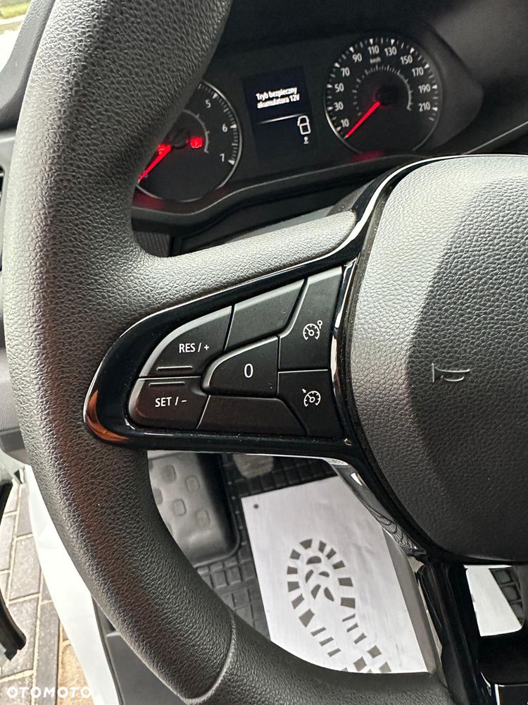 Renault Trafic 2.0 dCi Escapade - 11